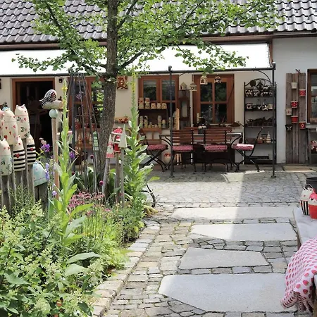 Schoene Vor Den Toren Pullman Citys Zwei * Aicha vorm Wald